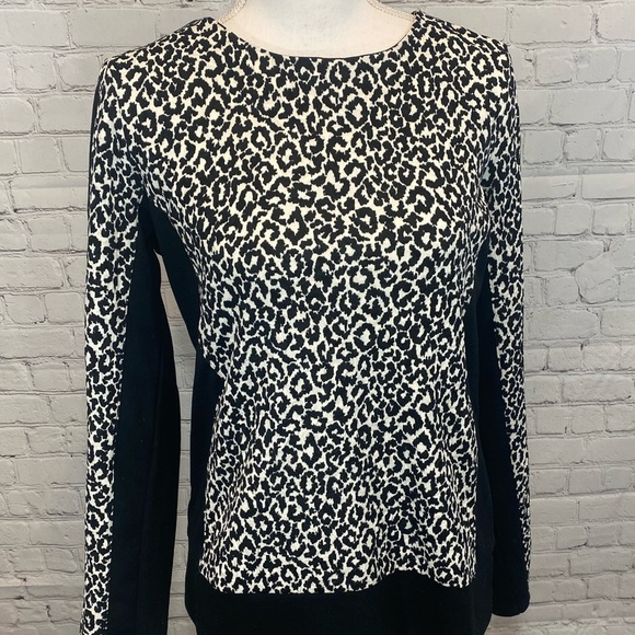 ANN TAYLOR Shirt Long Sleeve Black & White Cheetah-Medium - Picture 1 of 3